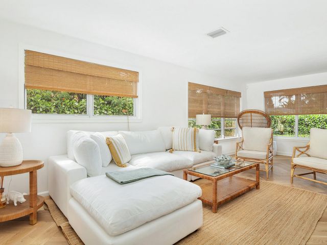 Home for rent at 319 Hunter Street - photo 6685162