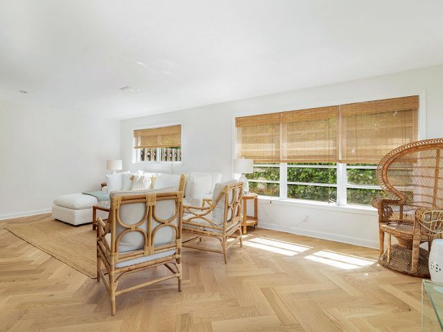 Home for rent at 319 Hunter Street - photo 6685164