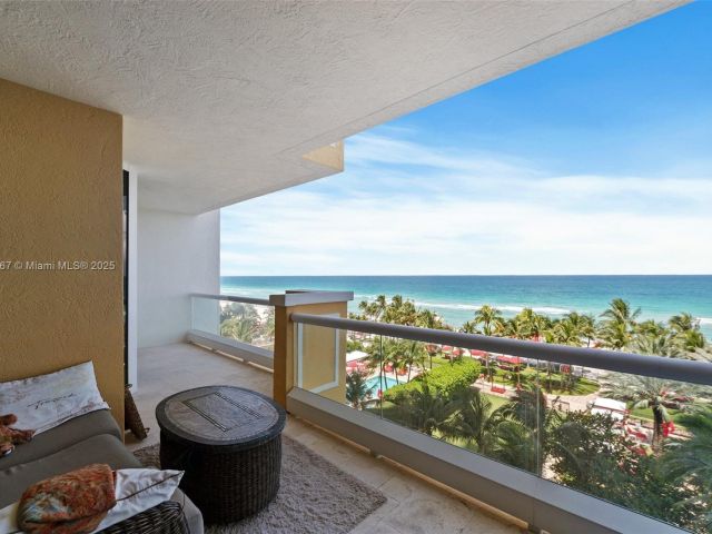 Apartment for rent  Unit #702 - photo 6685812