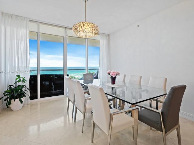 Apartment for rent  Unit #702 - photo 6685813