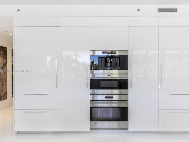 Apartment for sale  Unit #207 - photo 6684085