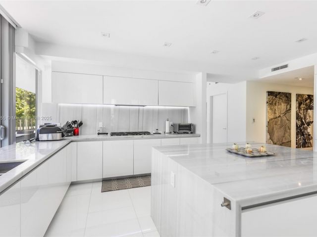 Apartment for sale  Unit #207 - photo 6684086