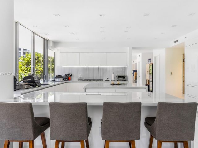 Apartment for sale  Unit #207 - photo 6684087