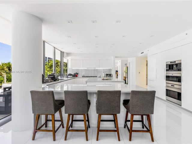 Apartment for sale  Unit #207 - photo 6684089