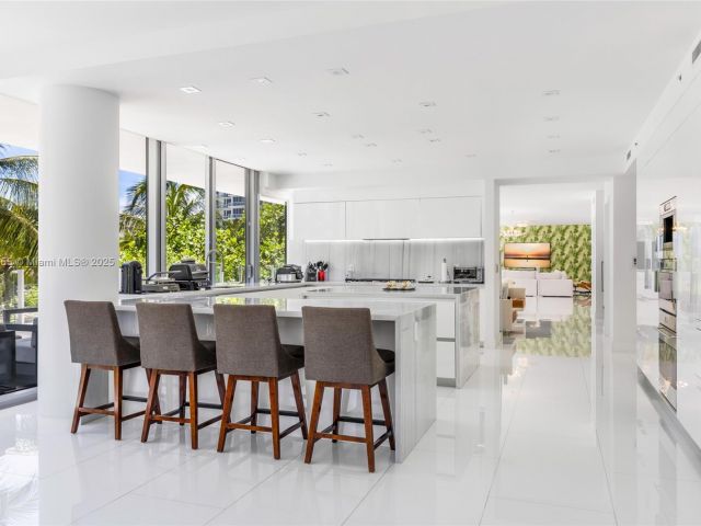 Apartment for sale  Unit #207 - photo 6684090