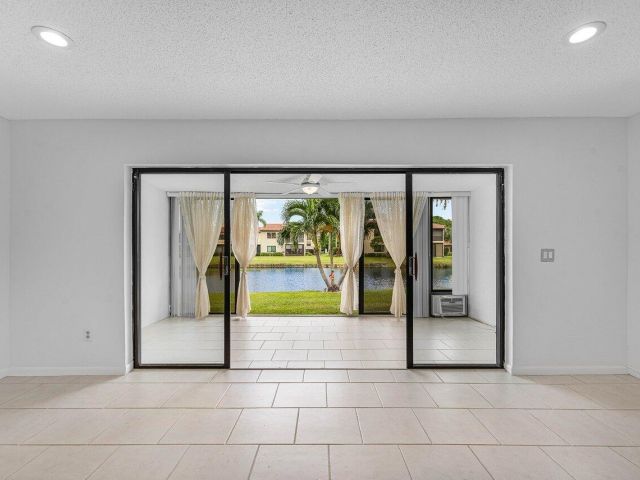 Home for rent at 8566 Casa Del Lago 47 F - photo 6688468