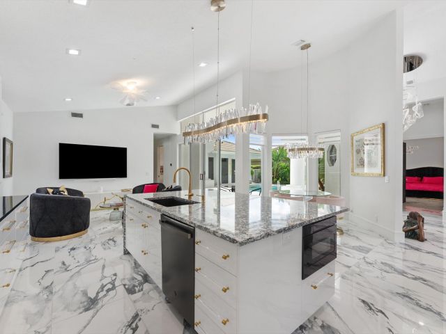 Home for sale at 7614 La Corniche Circle - photo 6703272