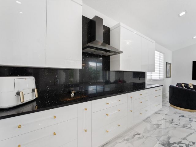 Home for sale at 7614 La Corniche Circle - photo 6703273