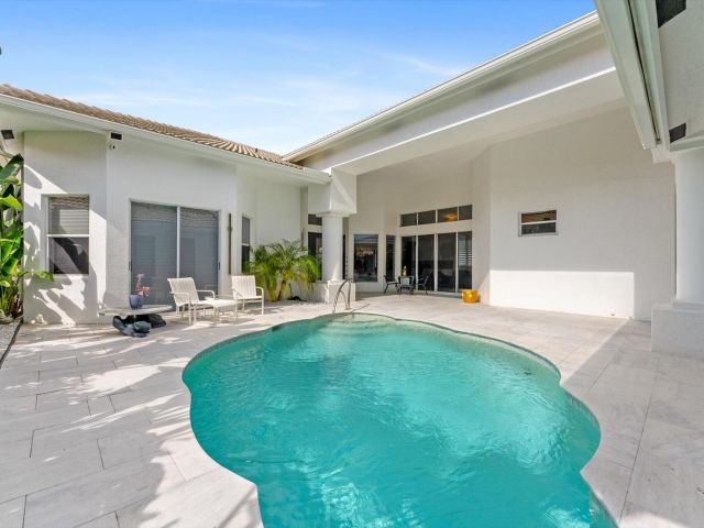 Home for sale at 7614 La Corniche Circle - photo 6703285