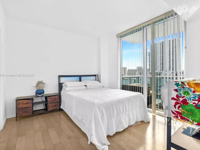 Apartment for sale  Unit #812 - photo 6701555