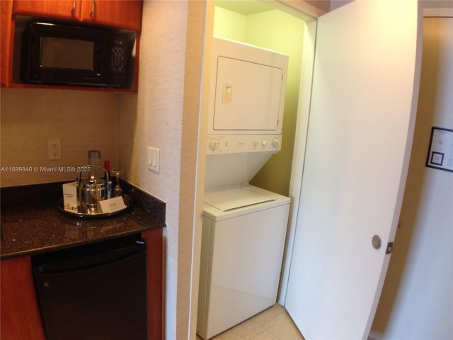 condo for sale in Sunny Isles Beach - 18001 Collins Ave 1407 - MondialRealty