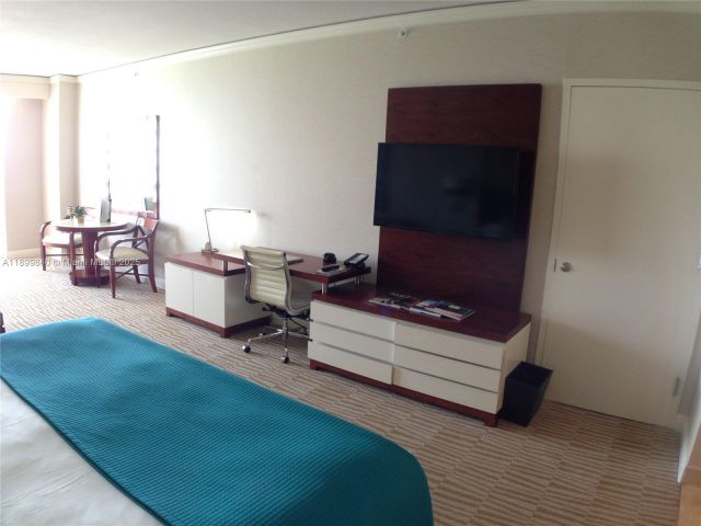 condo for sale in Sunny Isles Beach - 18001 Collins Ave 1407 - MondialRealty