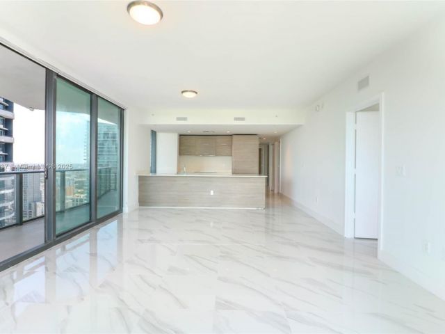 Apartment for rent  Unit #2706 - photo 6686534