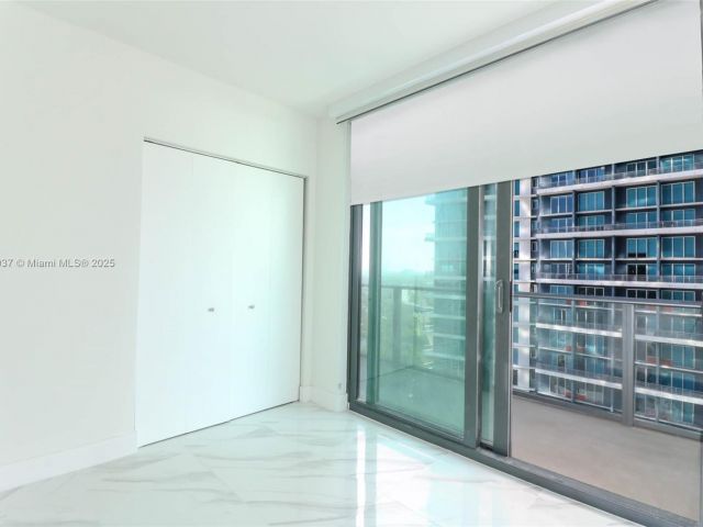 Apartment for rent  Unit #2706 - photo 6686539