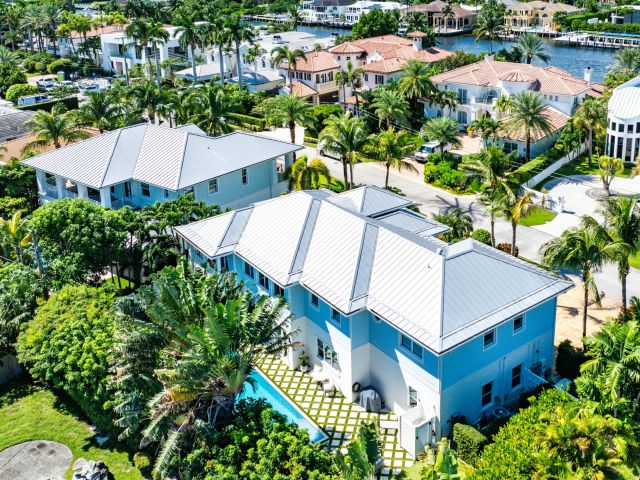 Home for sale at 540 NE Spanish Trail - photo 6698963