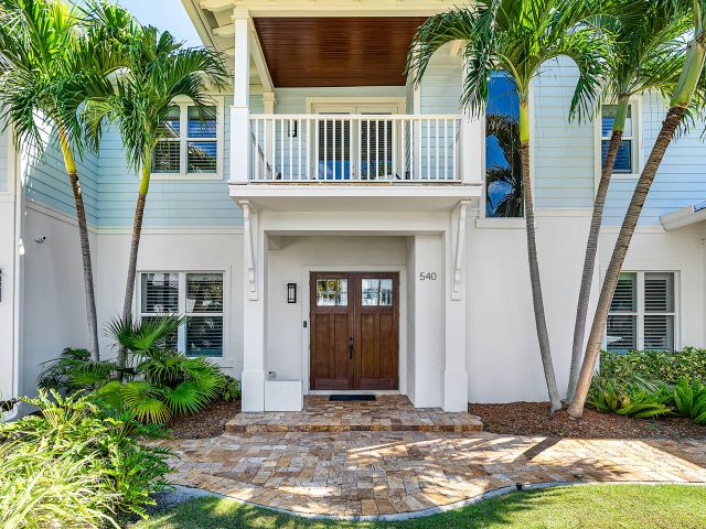 Home for sale at 540 NE Spanish Trail - photo 6698969