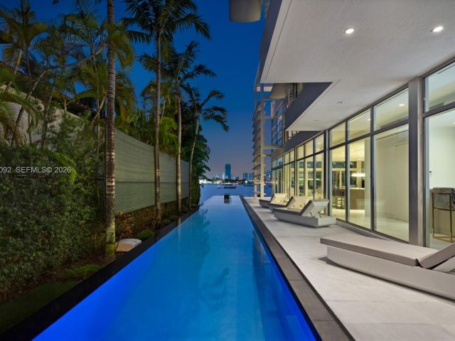 Home for sale at 440 S Hibiscus Dr - photo 6708735