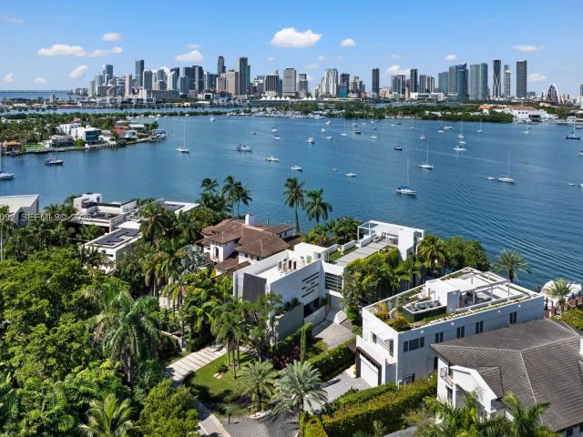 Home for sale at 440 S Hibiscus Dr - photo 6708738