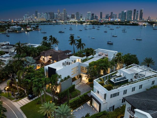 Home for sale at 440 S Hibiscus Dr - photo 6708740