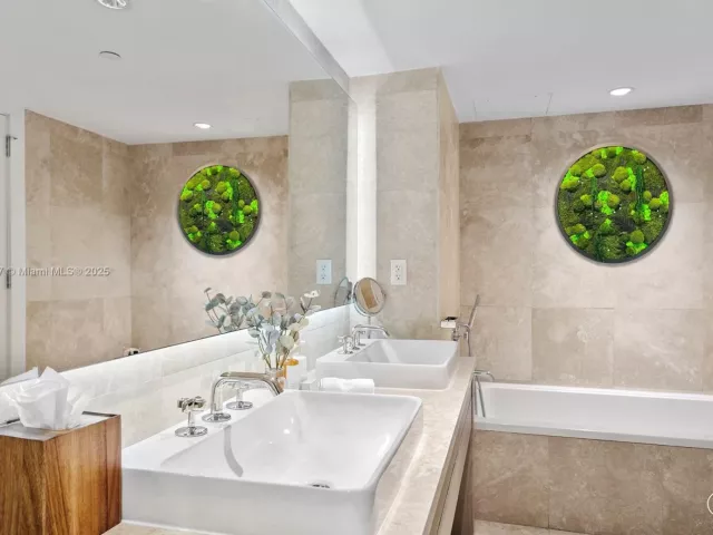 1-bedroom condo for rent in Miami Beach -  - MondialRealty