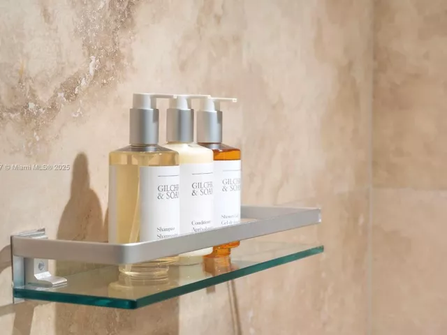 1-bedroom condo for rent in Miami Beach -  - MondialRealty