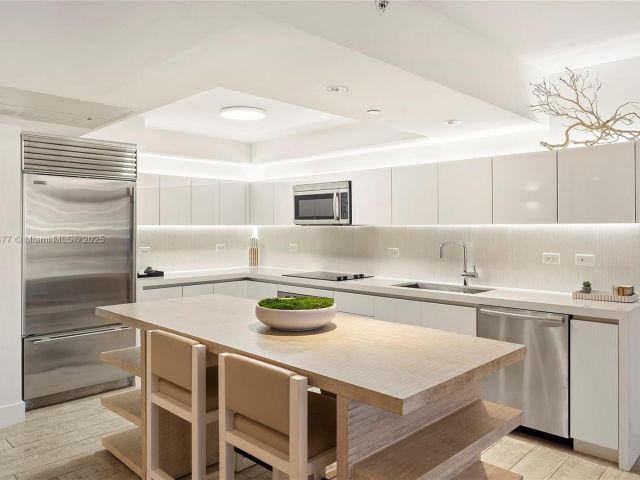 Apartment for rent  Unit # - photo 6686253