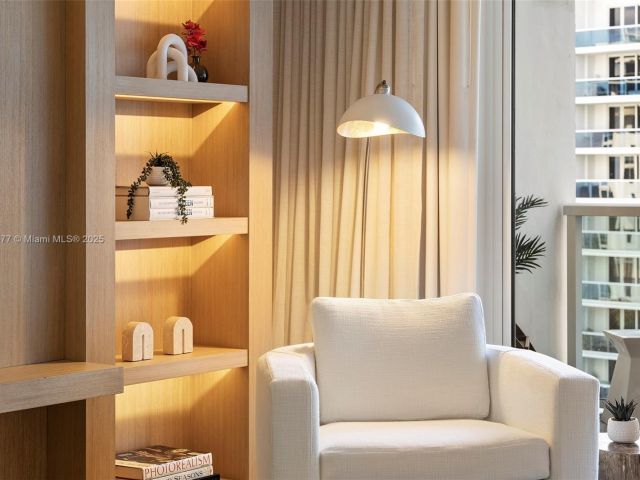 Apartment for rent  Unit # - photo 6686256