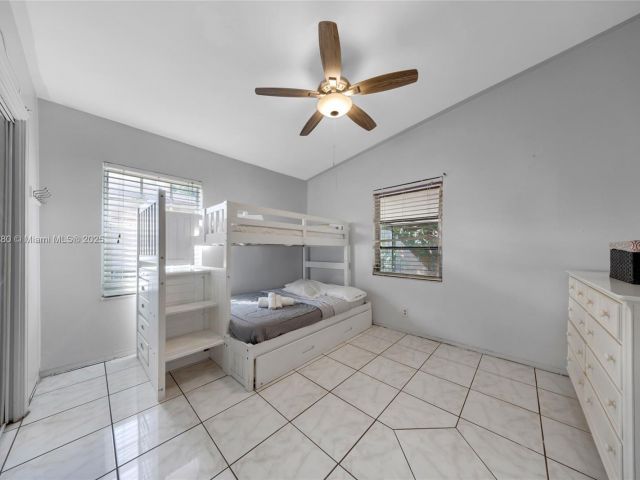 3-bedroom home for rent in Hollywood - 526 S 28th Ave 1 - MondialRealty