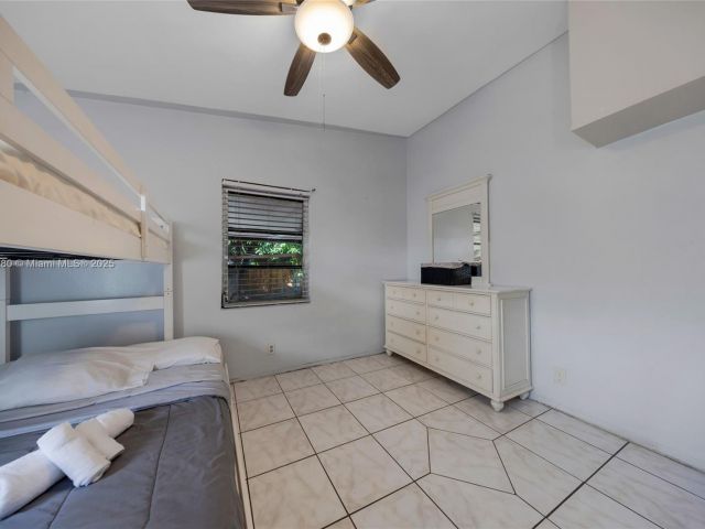 3-bedroom home for rent in Hollywood - 526 S 28th Ave 1 - MondialRealty