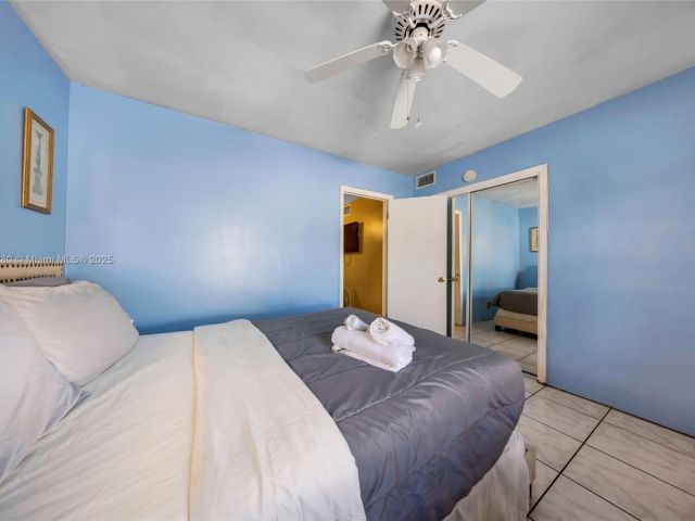 3-bedroom home for rent in Hollywood - 526 S 28th Ave 1 - MondialRealty