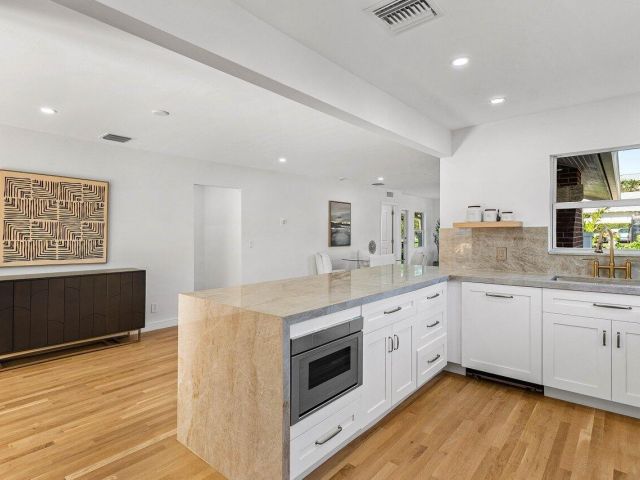 Home for sale at 1404 Florida Avenue - photo 6686042