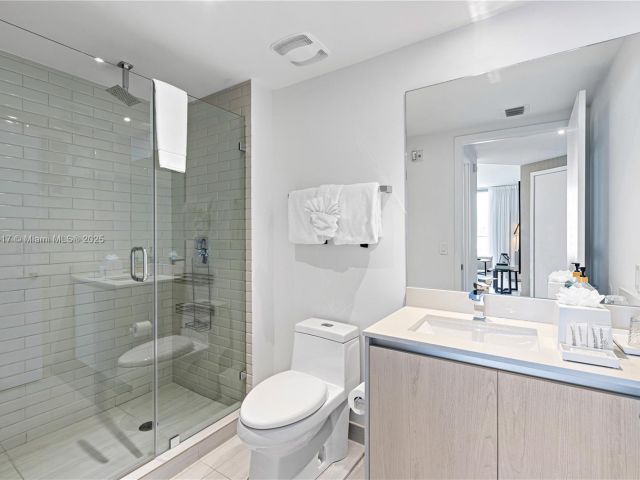 Apartment for sale  Unit #R1701 - photo 6686656