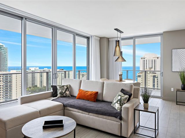 Apartment for sale  Unit #R1701 - photo 6686664