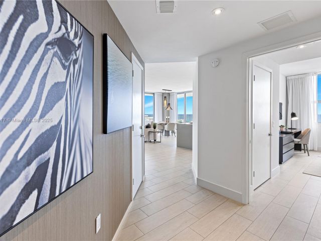 Apartment for sale  Unit #R1701 - photo 6686667