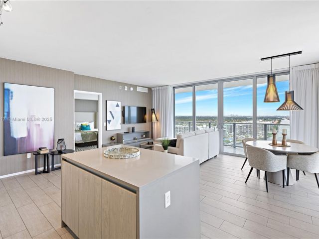 Apartment for sale  Unit #R1701 - photo 6686669