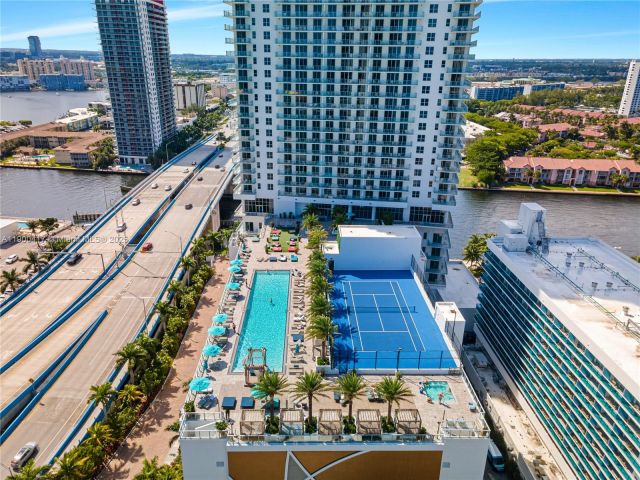 Apartment for sale  Unit #R1701 - photo 6686670