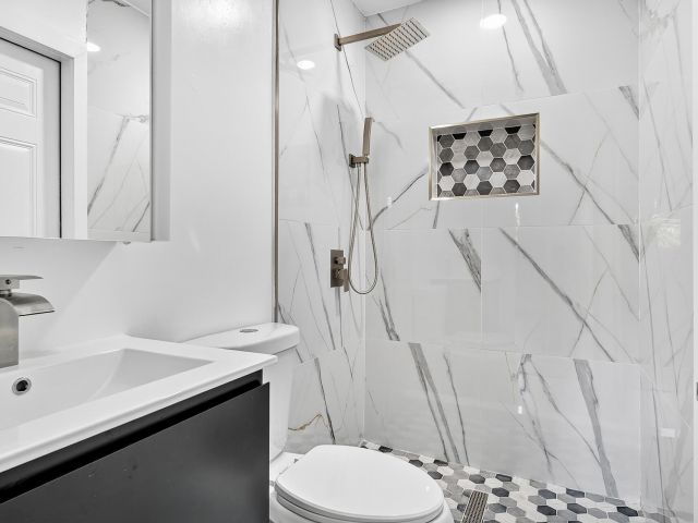 Home for sale at 4358 Palm Ave Avenue - photo 6716060