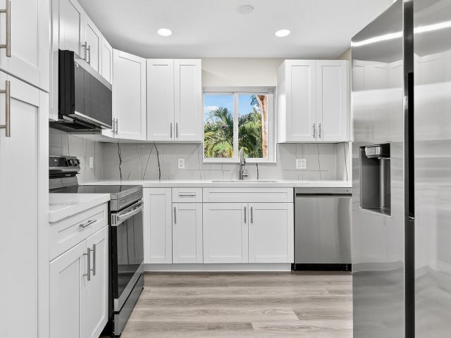 Home for sale at 4358 Palm Ave Avenue - photo 6716074