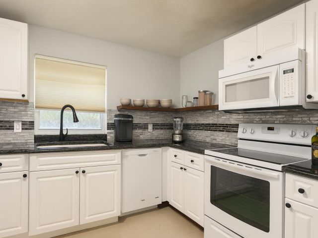 Home for sale at 2530 Myrica Road - photo 6722166