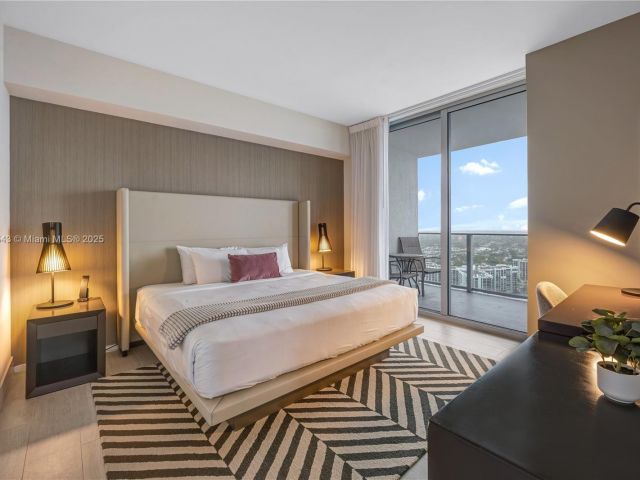 Apartment for rent  Unit #R2501 - photo 6686675