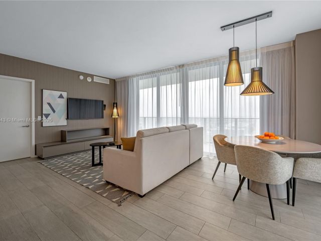 Apartment for rent  Unit #R2501 - photo 6686681