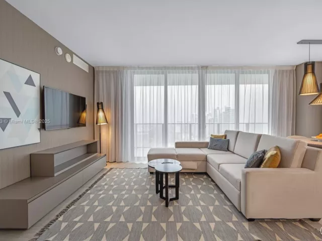 2-bedroom condo for rent in Hollywood - 4010 S Ocean Dr R2501 - MondialRealty