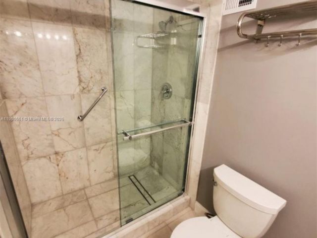 Apartment for rent  Unit #1516 - photo 6686899