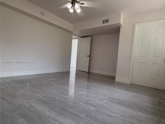 3-bedroom home for sale in Fort Lauderdale - 809 NW 12th Ave - MondialRealty