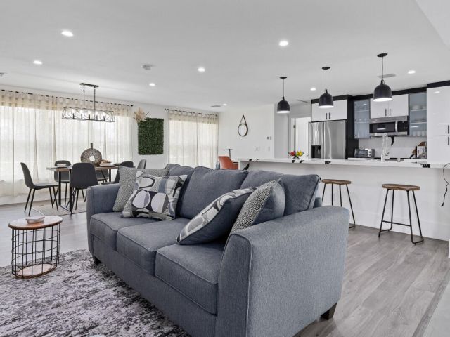 Home for sale at 1456 Cross Way - photo 6924378