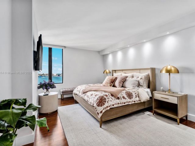 Apartment for rent  Unit #A1716 - photo 6692854