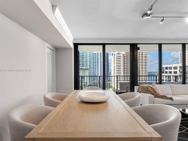 Apartment for rent  Unit #A1716 - photo 6692858