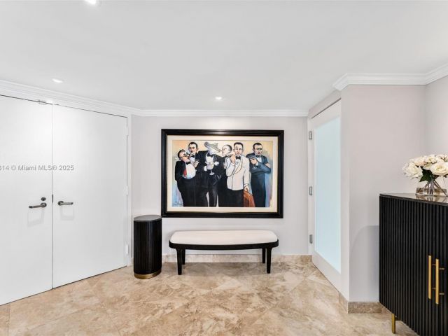 Apartment for rent  Unit #A1716 - photo 6692869