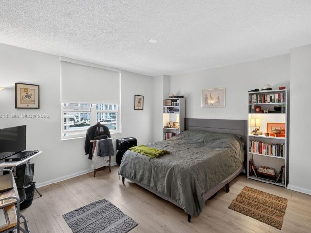 Apartment for sale  Unit #1108 - photo 6711598