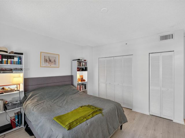 Apartment for sale  Unit #1108 - photo 6711599